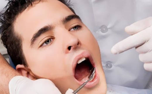 牙周炎引起口臭吃什么药？