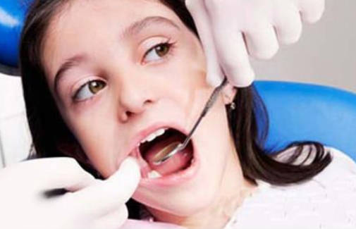 牙齿龋坏不去治疗有什么危害？