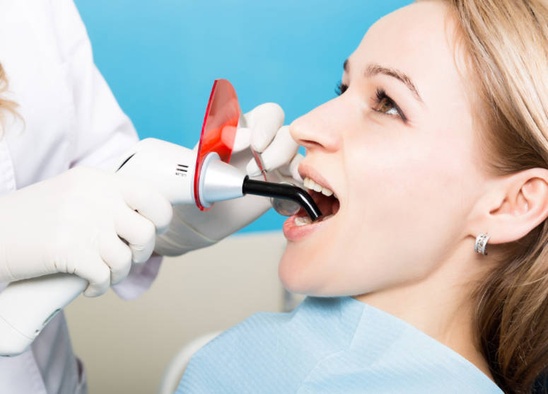 牙龈出血有什么样的症状