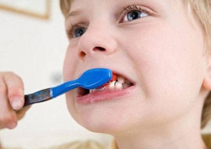 刷完牙牙龈出血怎么回事？