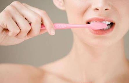 刷牙牙龈出血是上火吗？