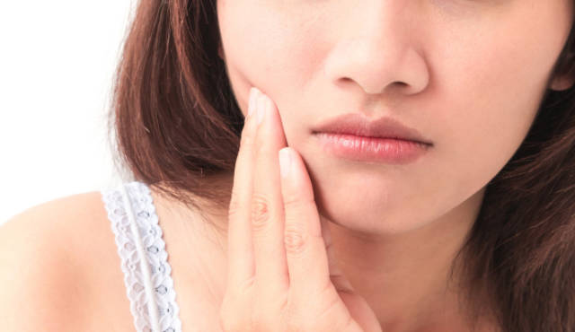 牙齿冷热敏感疼痛是什么原因?