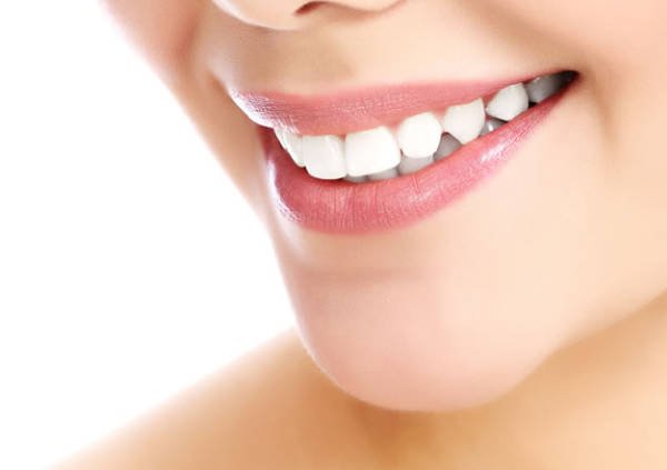 牙齿美白贴面能维持多久?